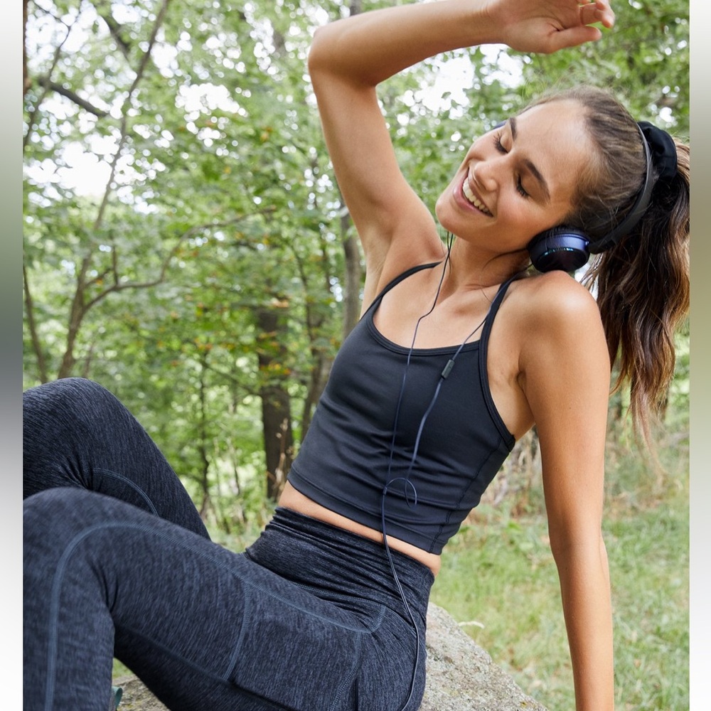 OFFLINE By Aerie The Hugger Longline Racerback Sports Bra